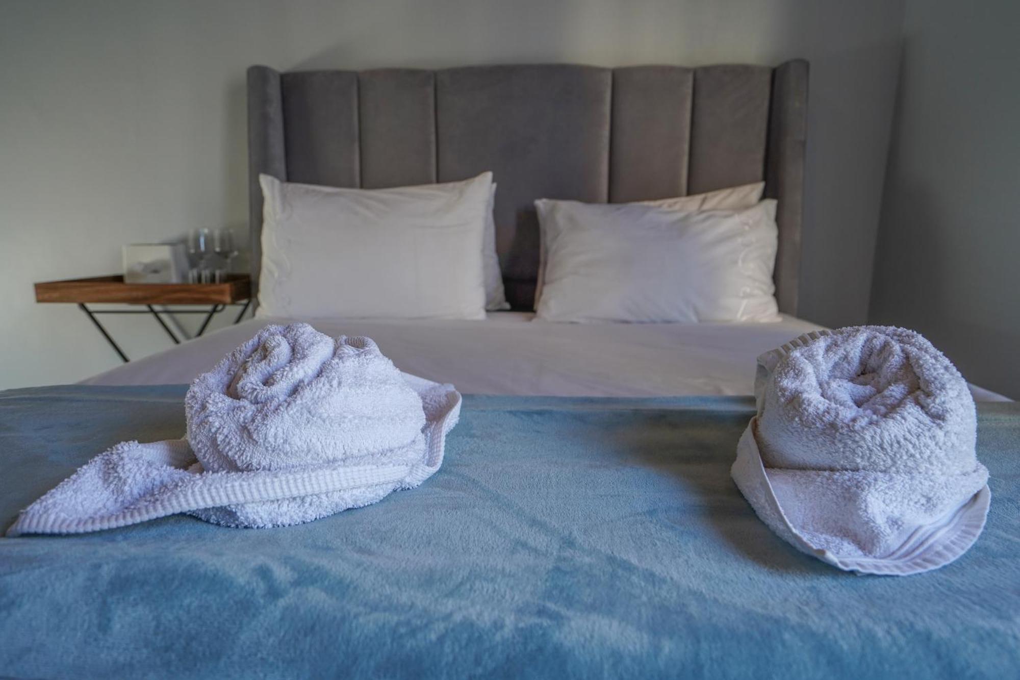 Ocean Vibes Hotel Cape Town Ngoại thất bức ảnh